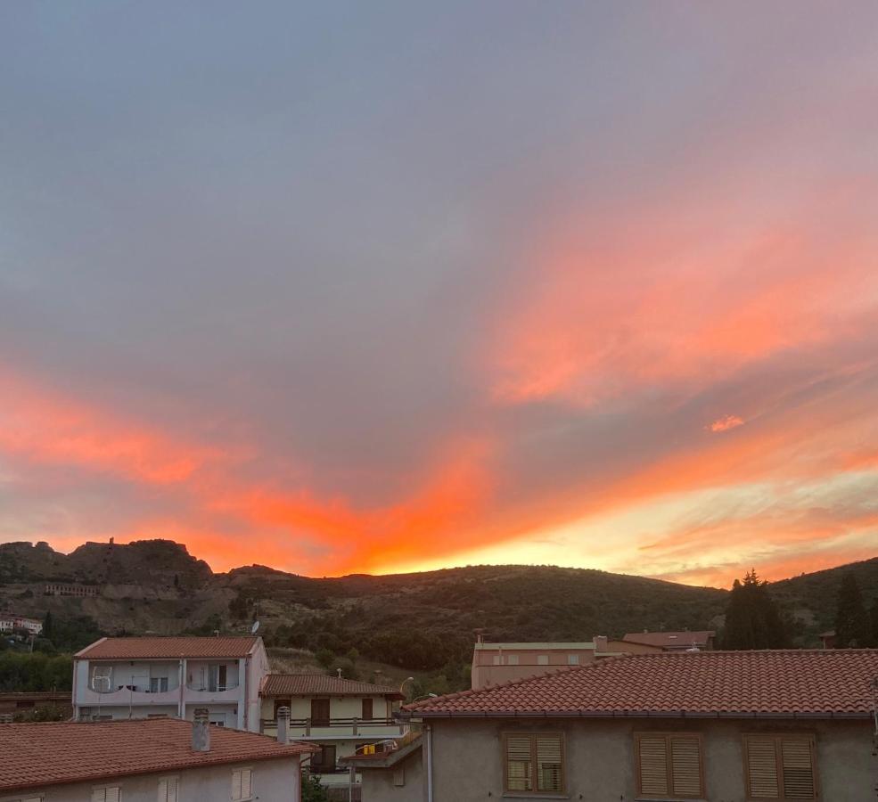 Pozzo Sella Aparthouse - Tramonto Sulla Miniera Iglesias Εξωτερικό φωτογραφία
